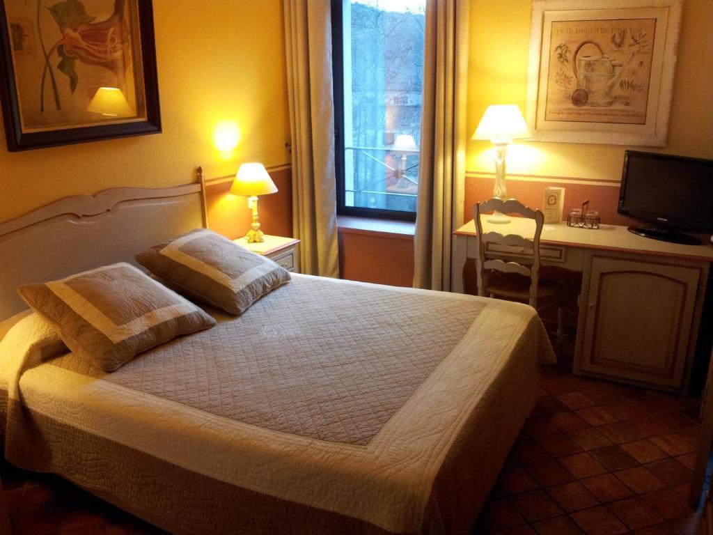 Hotel Du Poete Fontaine-de-Vaucluse Room photo