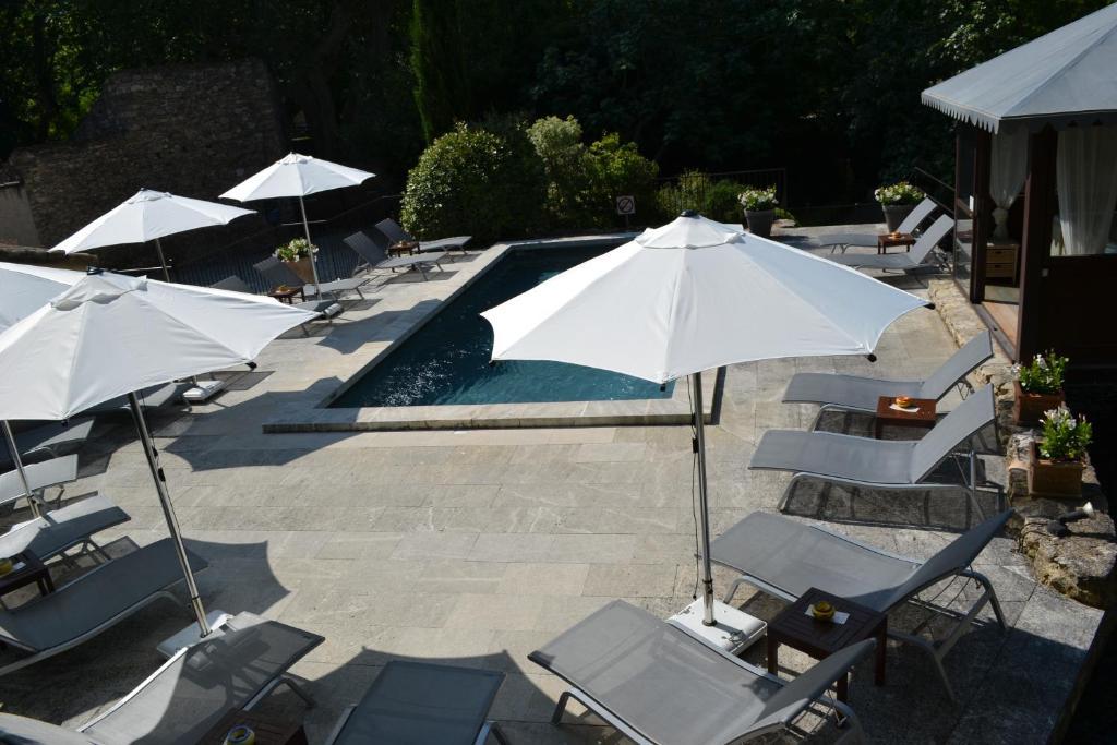 Hotel Du Poete Fontaine-de-Vaucluse Exterior photo