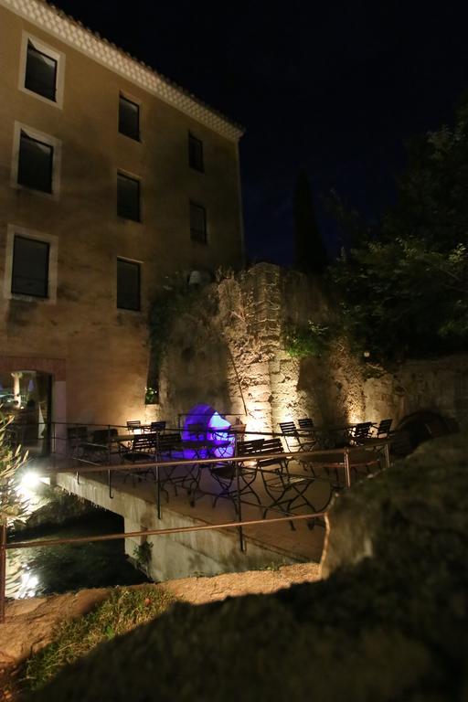 Hotel Du Poete Fontaine-de-Vaucluse Exterior photo